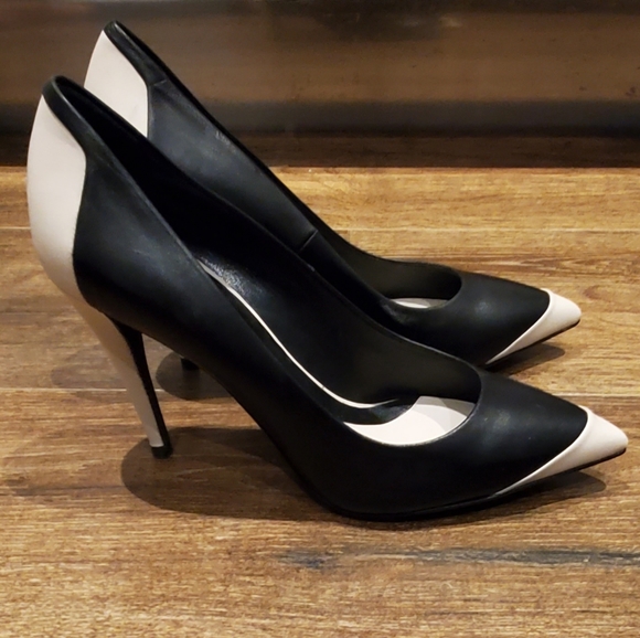 NARCISO RODRIGUEZ LEATHER PUMPS 8 - Picture 2 of 6
